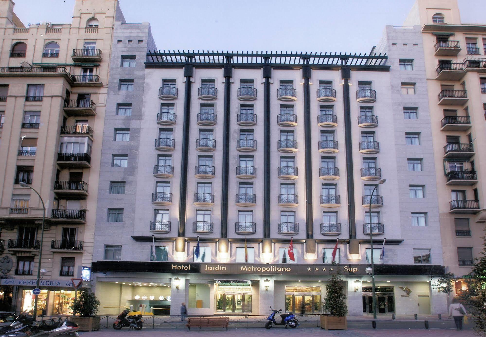 Vp Jardin Metropolitano Hotel Madrid Exterior photo